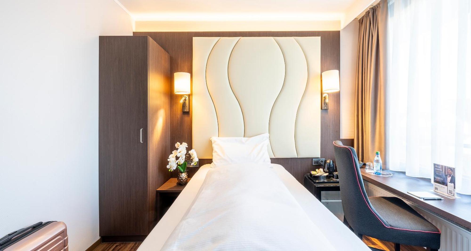 Plaza Hotel Foehr Am Bodensee Фрідріхсгафен Екстер'єр фото