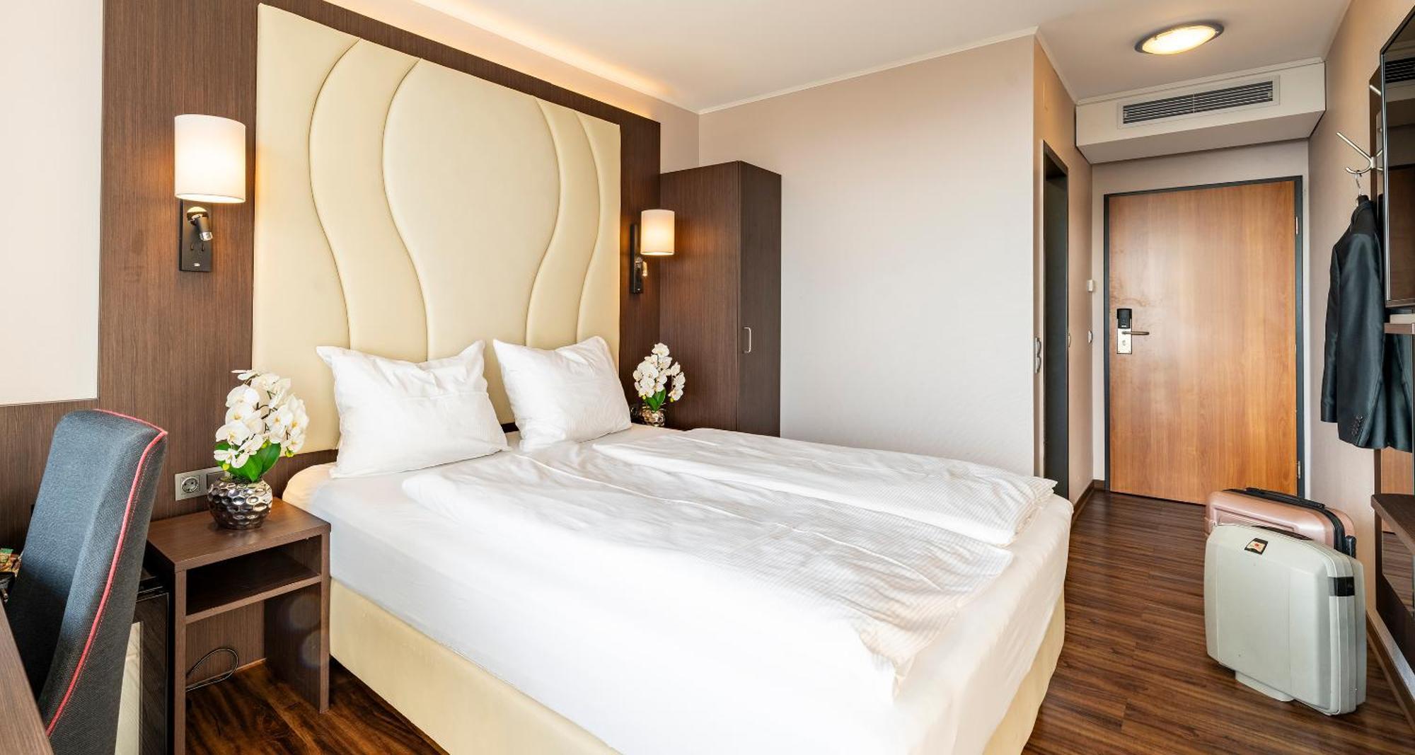 Plaza Hotel Foehr Am Bodensee Фрідріхсгафен Екстер'єр фото