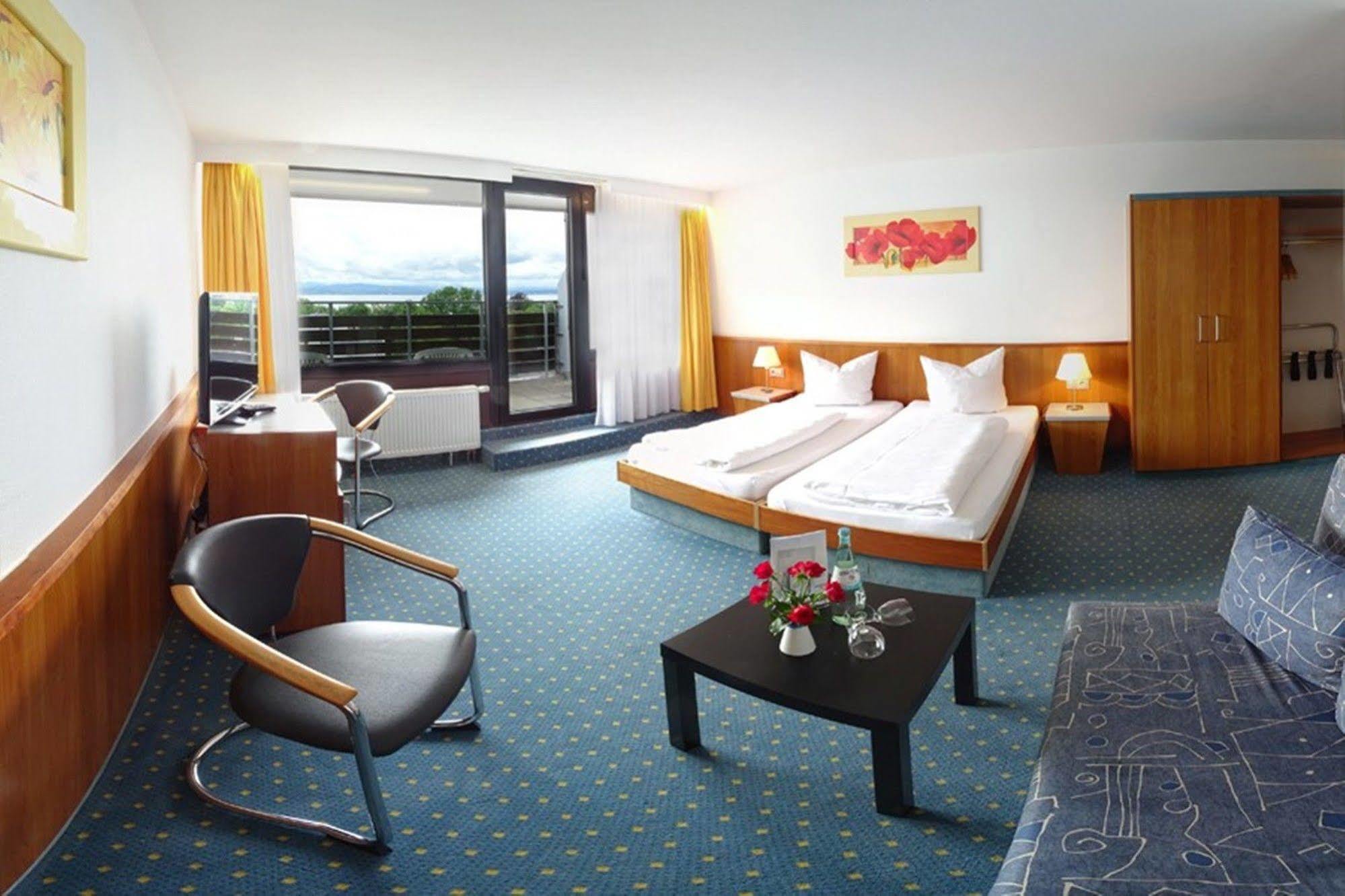 Plaza Hotel Foehr Am Bodensee Фрідріхсгафен Екстер'єр фото